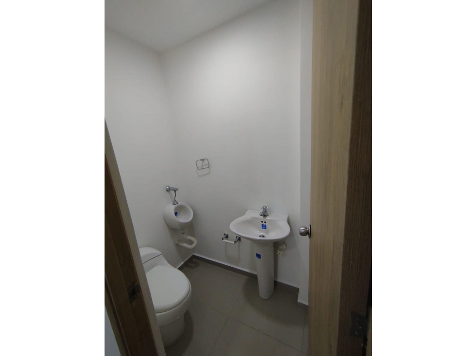 Venta Local/Oficina Comercial en Envigado - 6