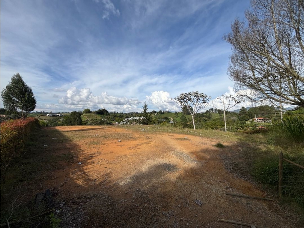 Venta lote 2.527 m² con vista en La Cucharita, El Carmen de Viboral — foto 2