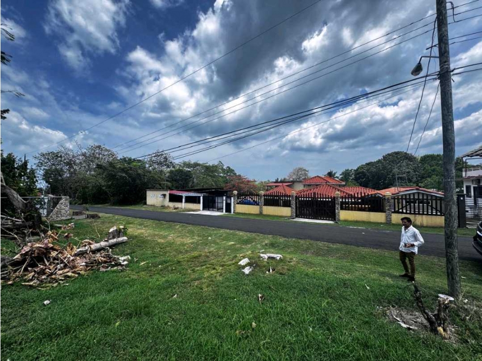 VENTA LOTE A PASOS DE LA PLAYA COSTA ESMERALDA 1007M2 — foto 3
