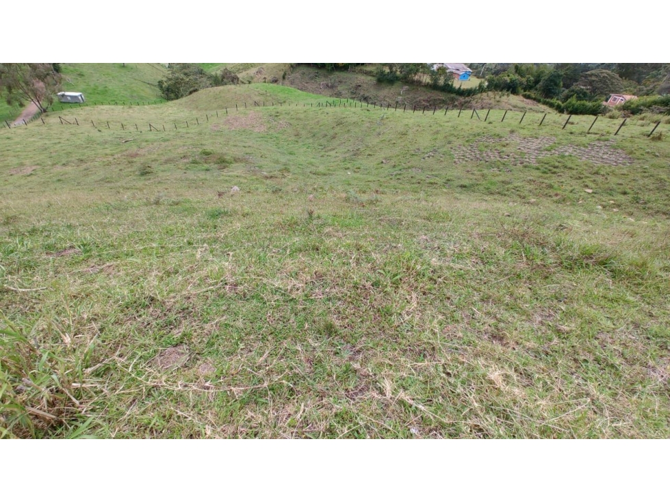 Venta Lote Casa Zona Alta Valorización Buen Area y Vistas Capiro — foto 2