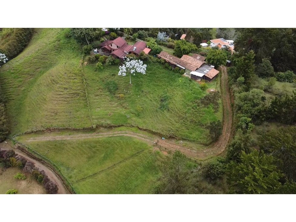 Venta lote con casas en El Retiro a 2 km del parque y con vista — foto 3