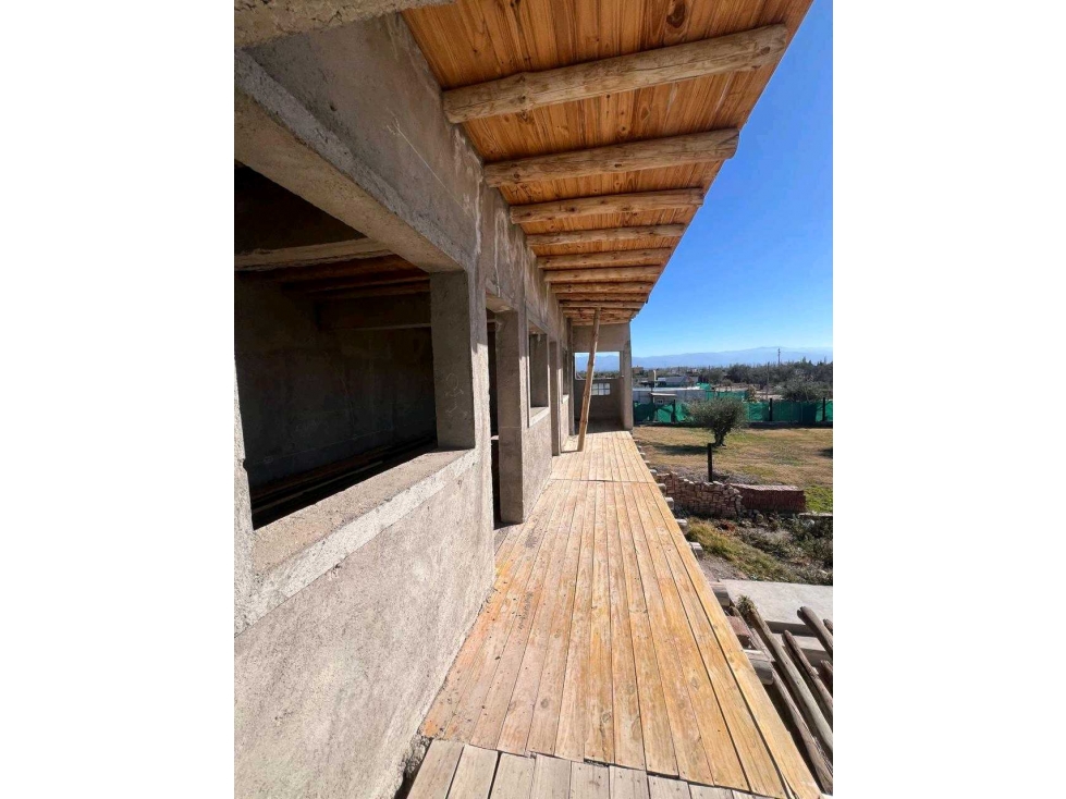 VENTA LOTE CON PISCINA Y CONSTRUCCIÓN EN OBRA GRUESA- RUSSELL,MAIPÚ - 2