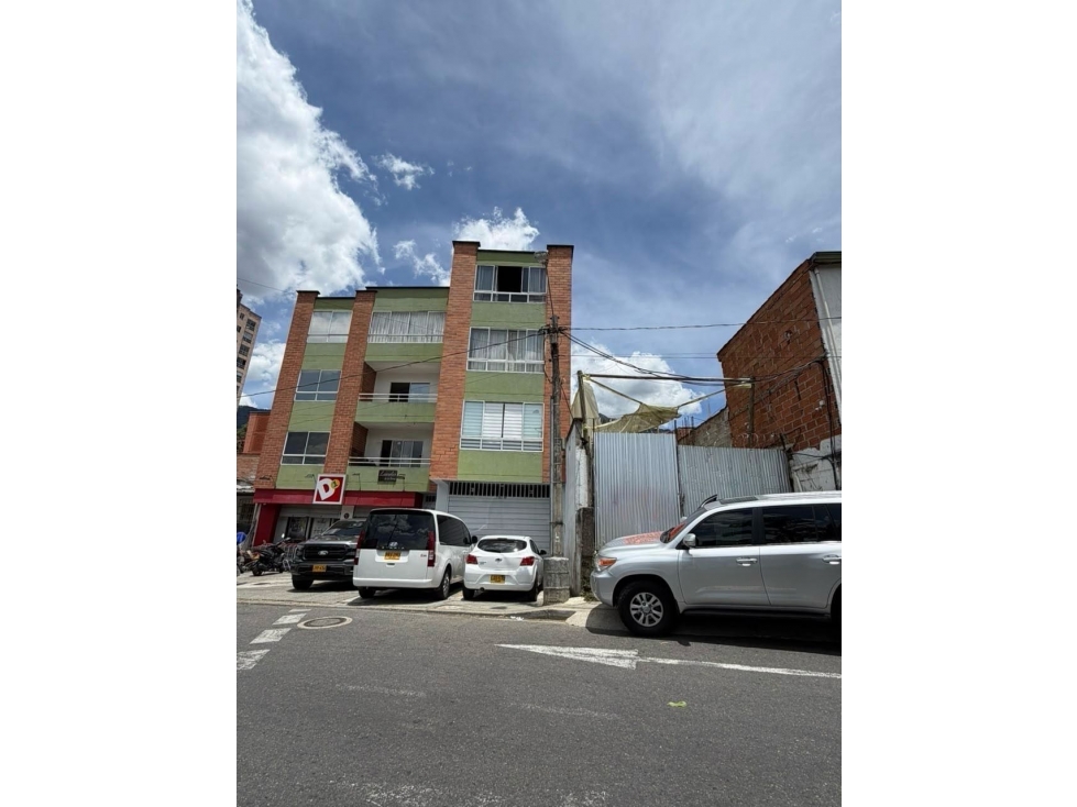 Venta lote con proyecto legalizado y con fundaciones.