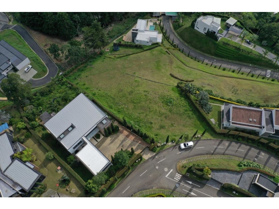 Venta lote con vista parcelación palmas