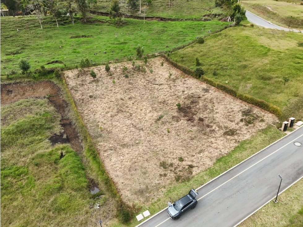 VENTA LOTE EL RETIRO VIA PANTANILLO
