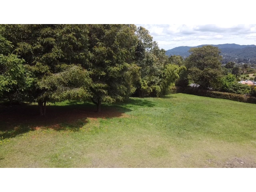 Venta lote en Alto de Las Palmas en unidad cerrada Linda vista — foto 4