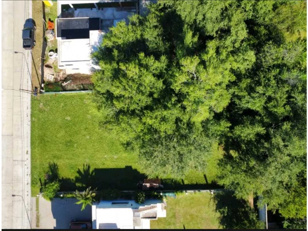 VENTA: Lote en barrio cerrado El Dorado 2, 702 m², con escritura, pavi - 2