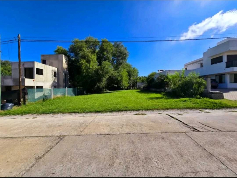 VENTA: Lote en barrio cerrado El Dorado 2, 702 m², con escritura, pavi - 5