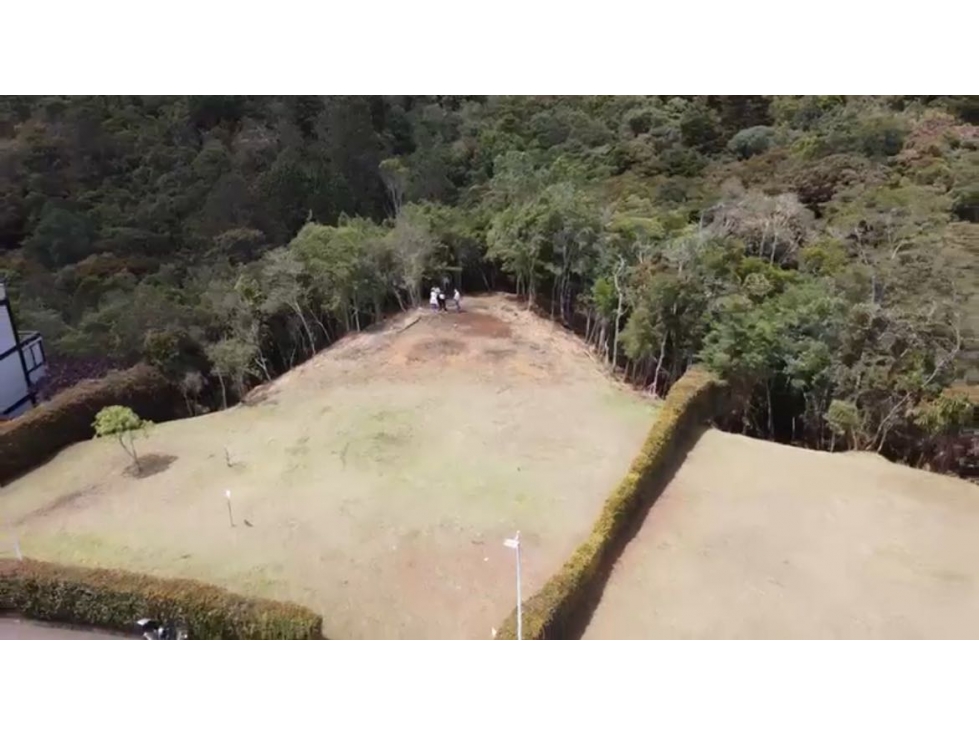 Venta Lote en Condominio Bonnavista en Alto de Palmas antes del peaje — foto 2