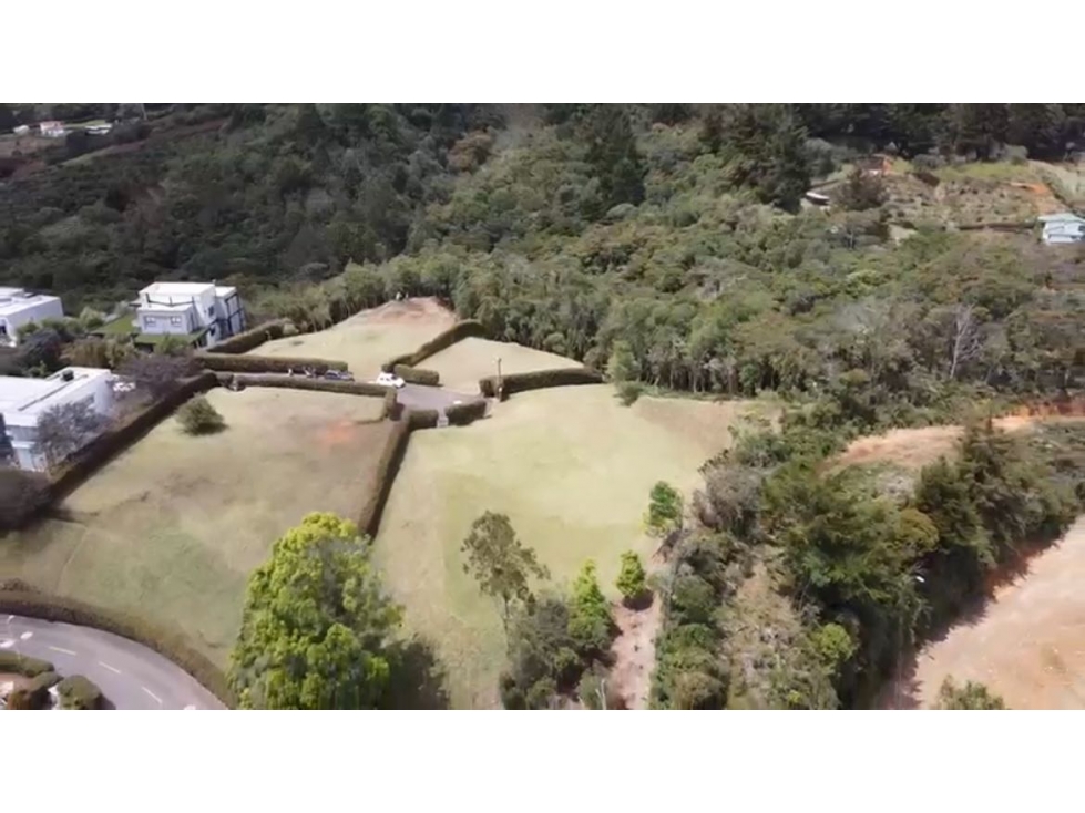 Venta Lote en Condominio Bonnavista en Alto de Palmas antes del peaje