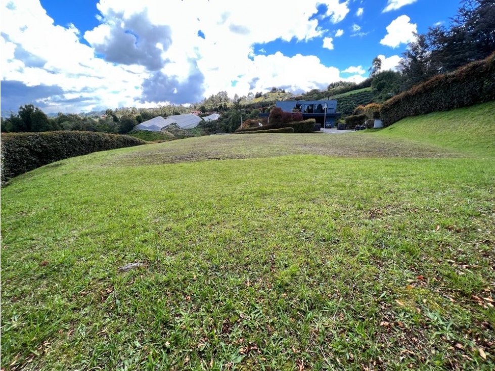 Venta Lote en El Alto de las Palmas Envigado - 2