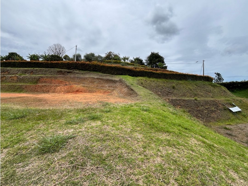 Venta lote en El Carmen de Viboral, Samaria con vista y doble acceso — foto 3