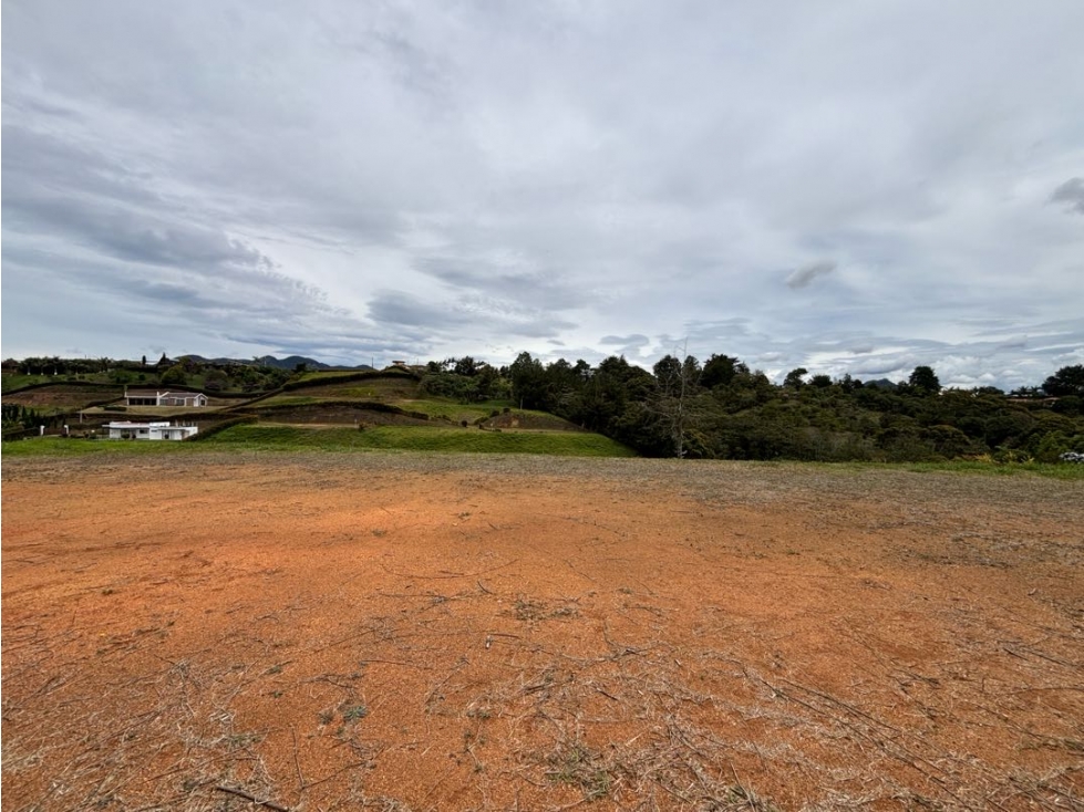 Venta lote en El Carmen de Viboral, Samaria con vista y doble acceso — foto 4