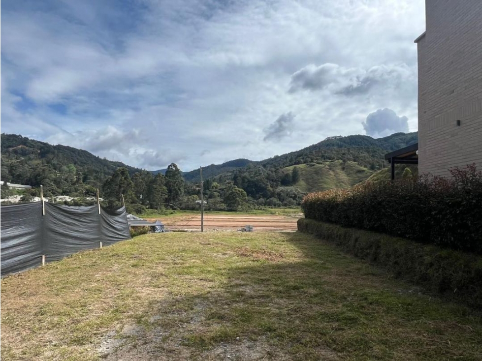 Venta lote en el retiro de 161 mts