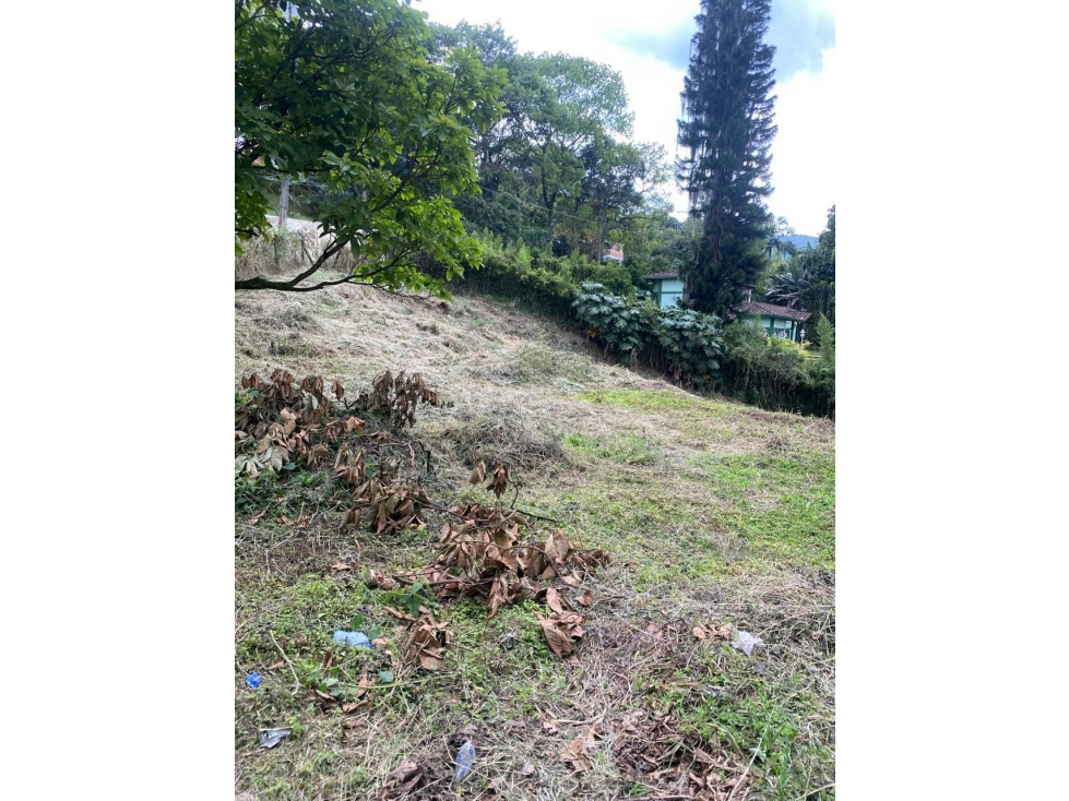 VENTA LOTE EN ENVIGADO LOMA DE LAS BRUJAS