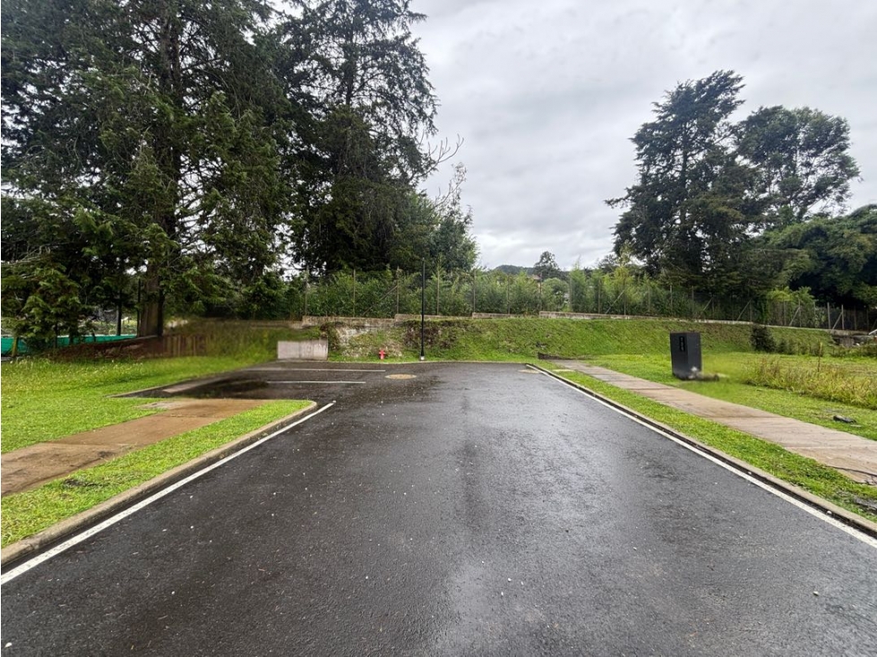 Venta lote en unidad cerrada en el Retiro con diseño aprobado — foto 3