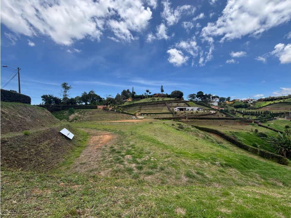 Venta lote en Samaria El Carmen con doble acceso y vista privilegiada — foto 3