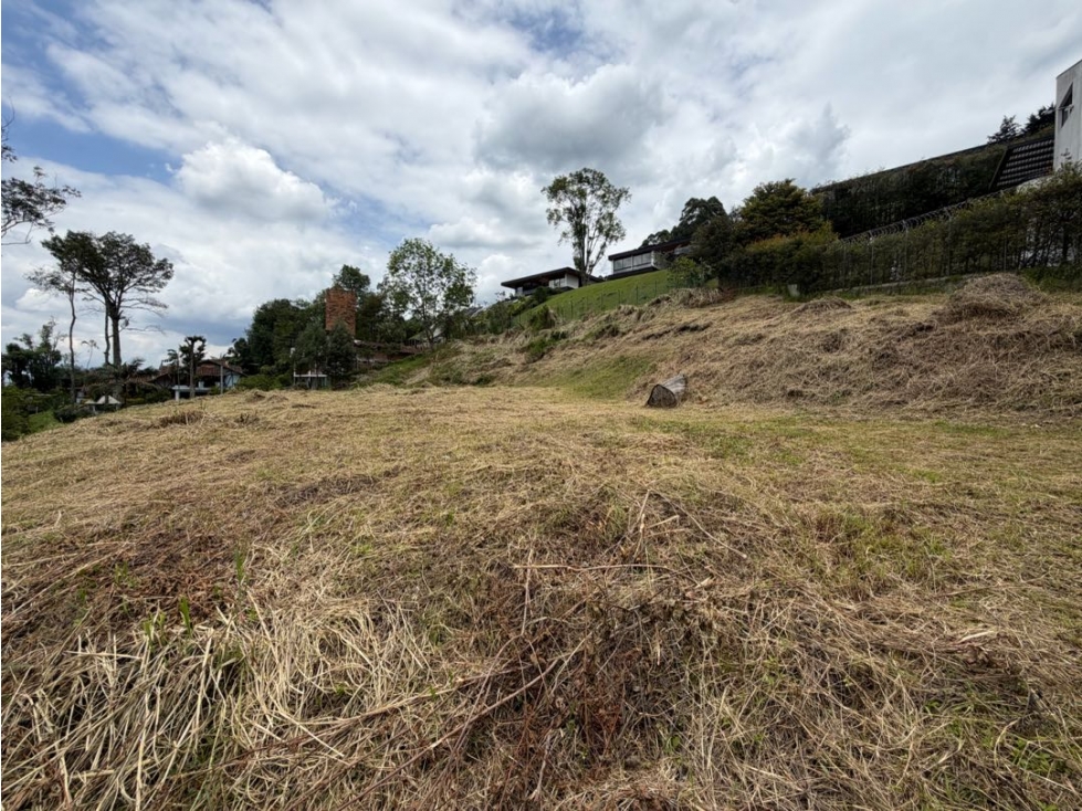 VENTA LOTE INDEPENDIENTE EN EL POBLADO MEDELLÍN SECTOR LOS BALSOS — foto 3