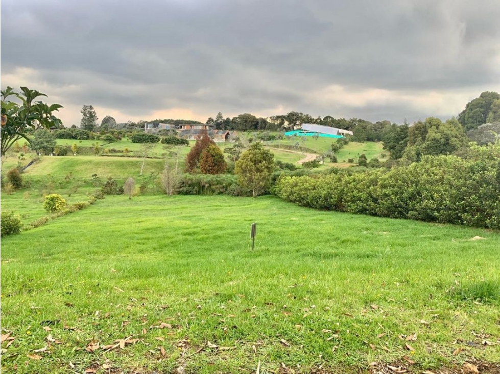 Venta Lote LA ACUARELA, CON LICENCIA antes del peaje 1.913 mts2 PLANO