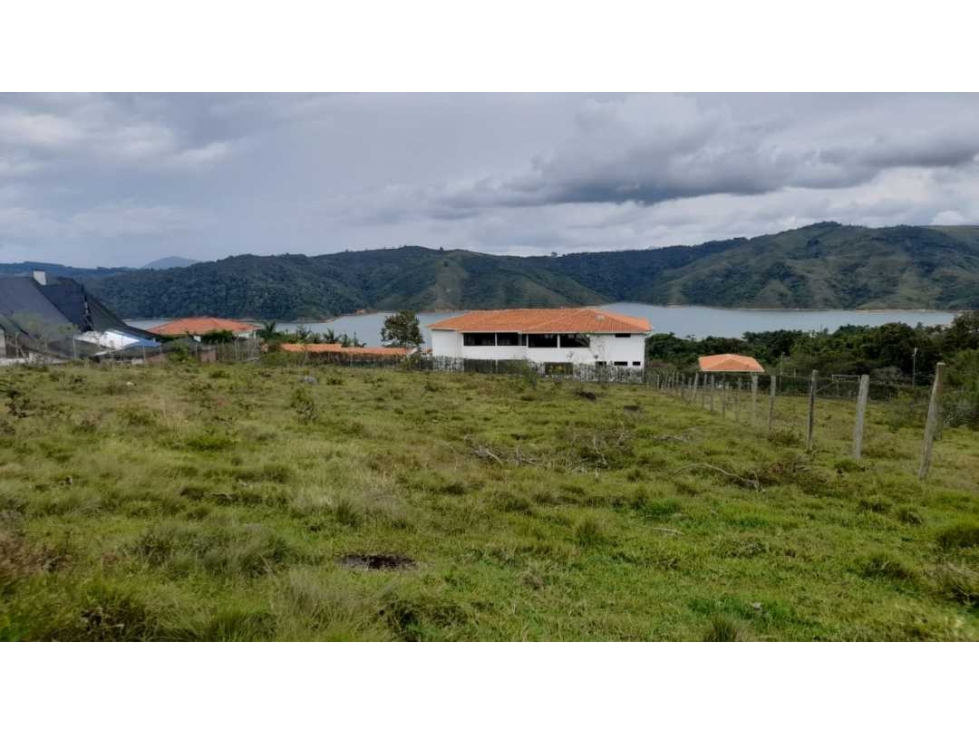 VENTA DE LOTE EN LAGO CALIMA Sector Pequeña Suiza 3.100 MT - 3
