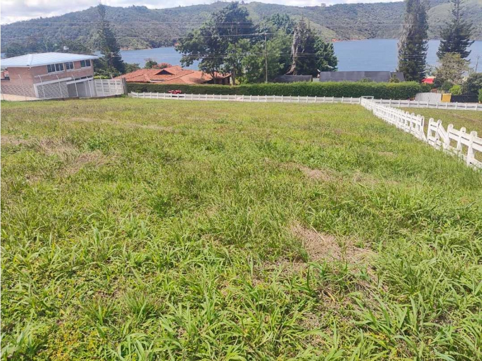 VENTA LOTE LAGO CALIMA EN CONDOMINIO - 3