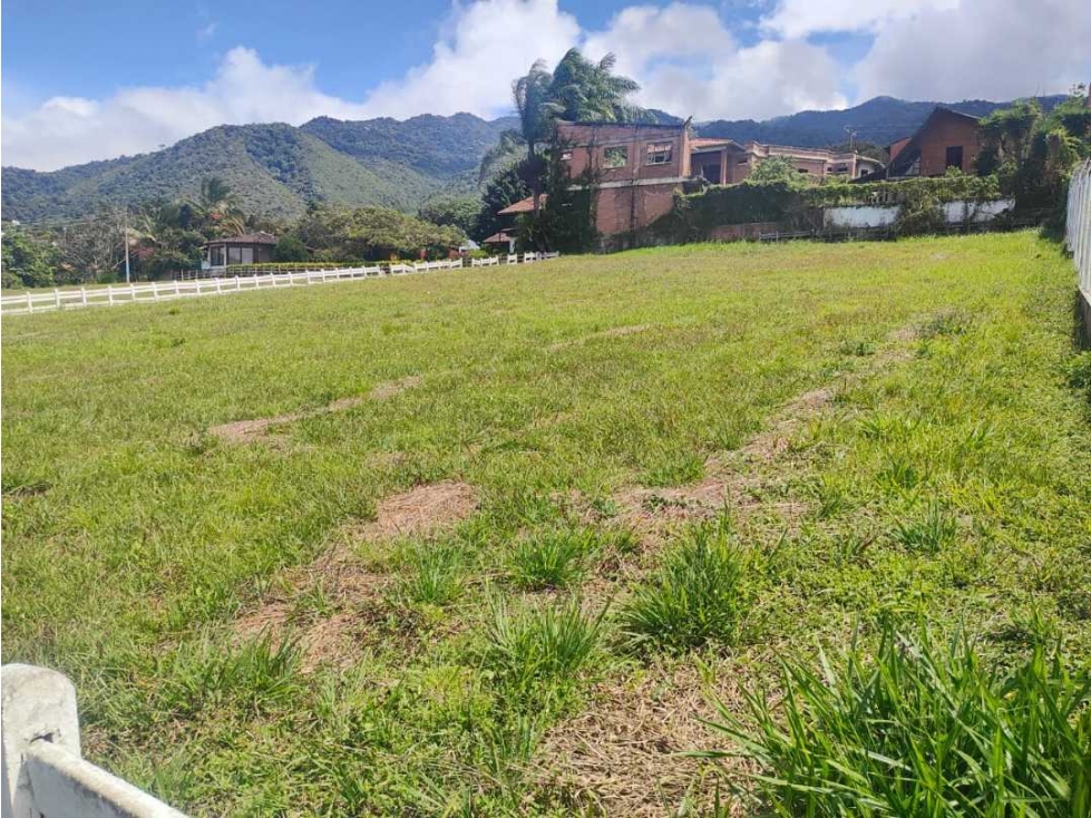 VENTA LOTE LAGO CALIMA EN CONDOMINIO - 4