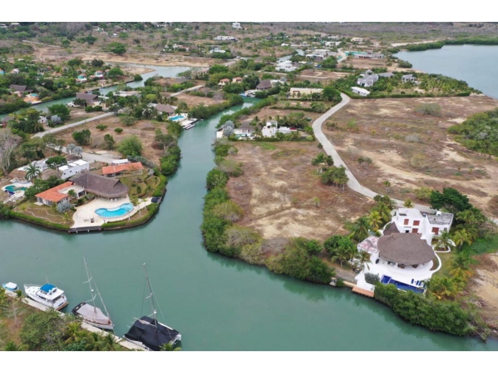 VENTA LOTE MARINA DE BARÙ