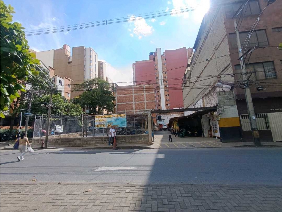 Venta lote, parqueadero, Bombona No 1, Centro, Medellín. — foto 3