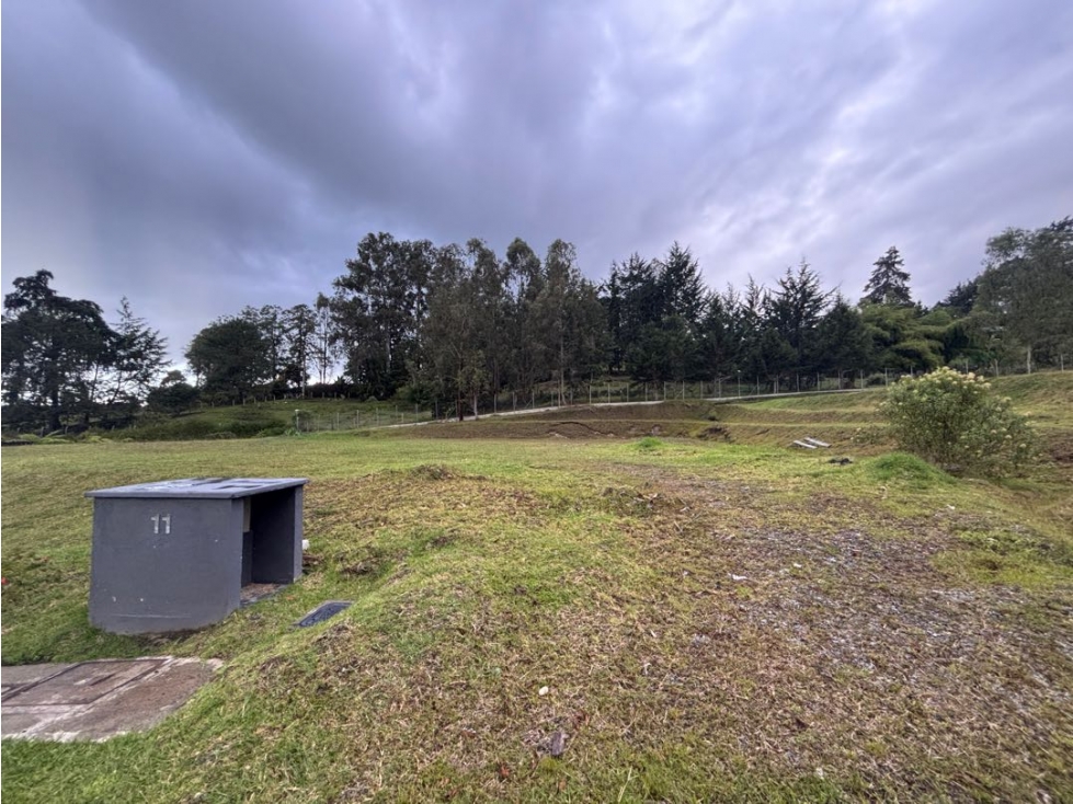 Venta lote plano 2169 m² en unidad cerrada Fizebad, El Retiro — foto 3