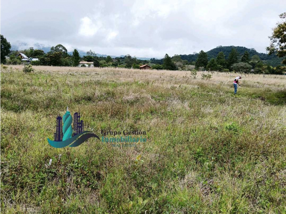 VENTA LOTE PLANO CON BELLA VISTA AL VOLCÁN 1000 Metros - 3
