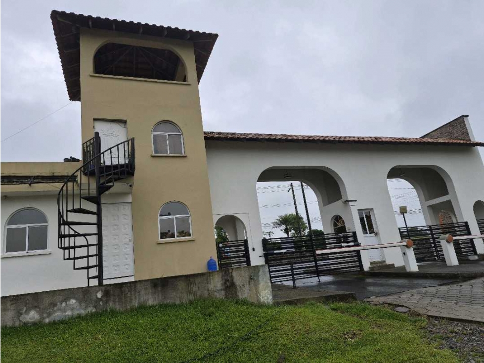 VENTA TERRENO URBANIZACIÓN AMENITIES - PISCINA STO. DOMINGO TSACHILAS - 3