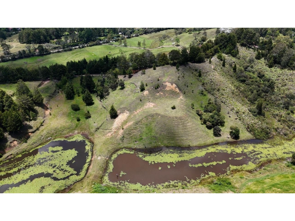 Venta lote vía Aeropuerto Hipódromo con uso mixto y 17.190 m² — foto 2