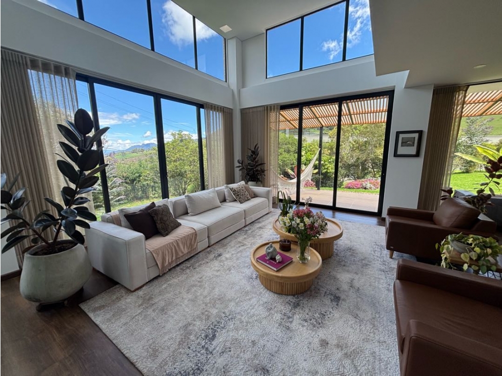 Venta. Macadamia del Río. La Calera. 347mts. 3 habs. Impecable! — foto 4