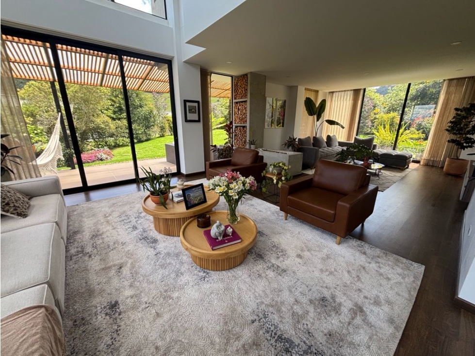 Venta. Macadamia del Río. La Calera. 347mts. 3 habs. Impecable! — foto 5