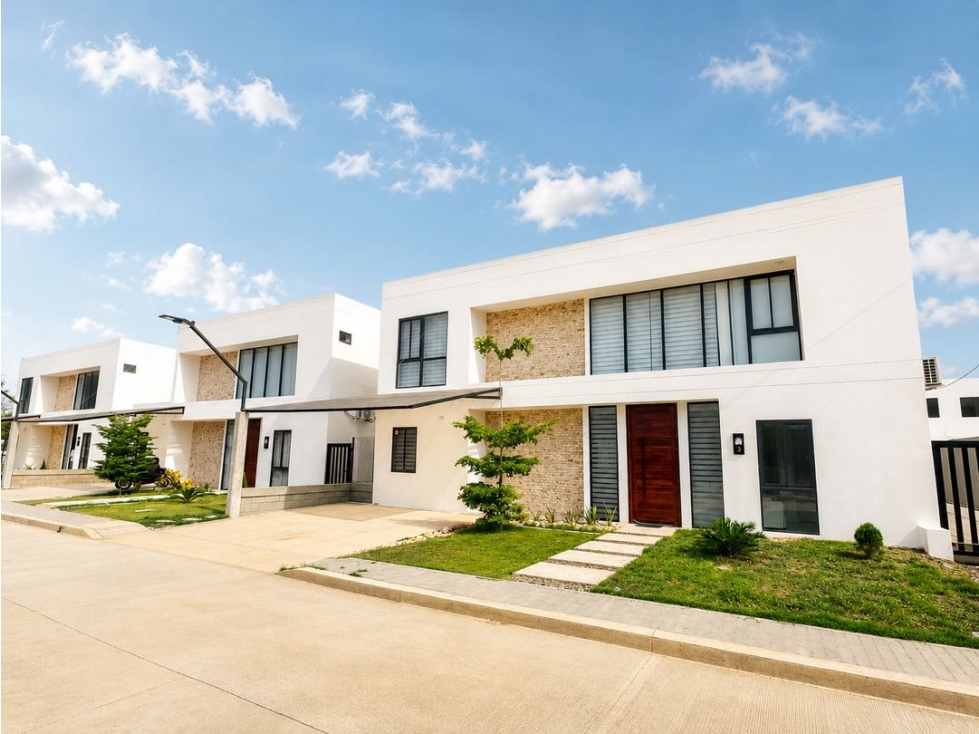 VENTA! Magnífico Proyecto de Casas en la Zona Norte!