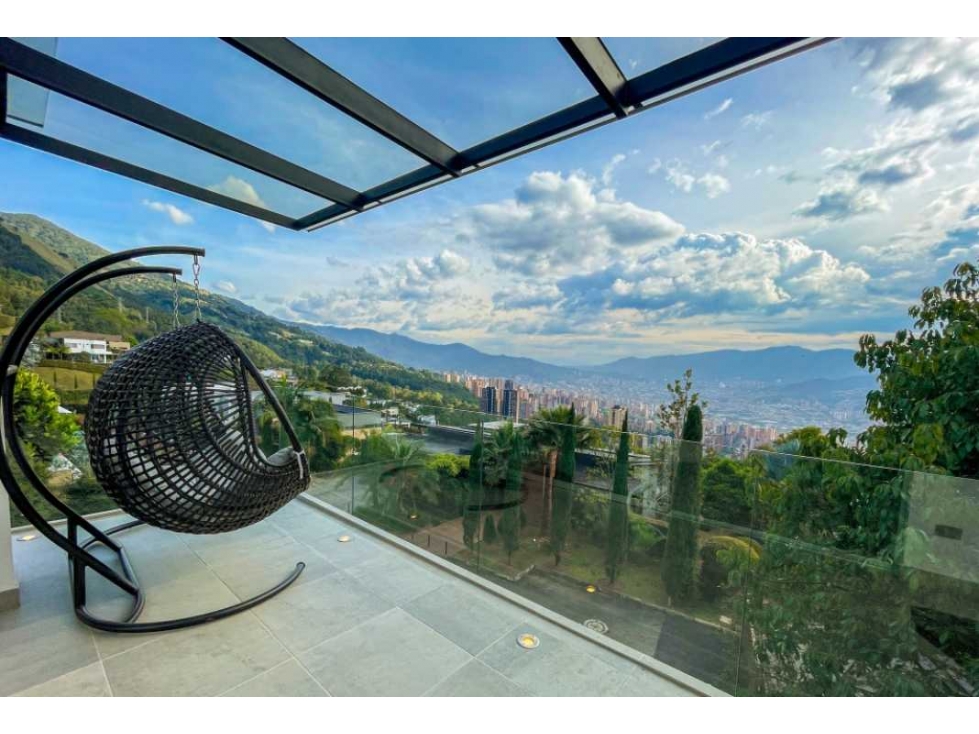 Venta Casa ESPECTACULAR Las Palmas por Colegiatura - Unidad Exclusiva — foto 2