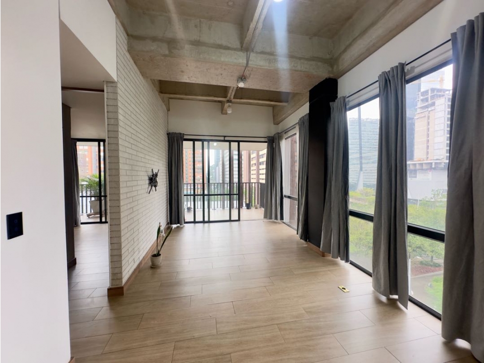 Venta Moderno Apartamento en Distrito Vera Ciudad del Río