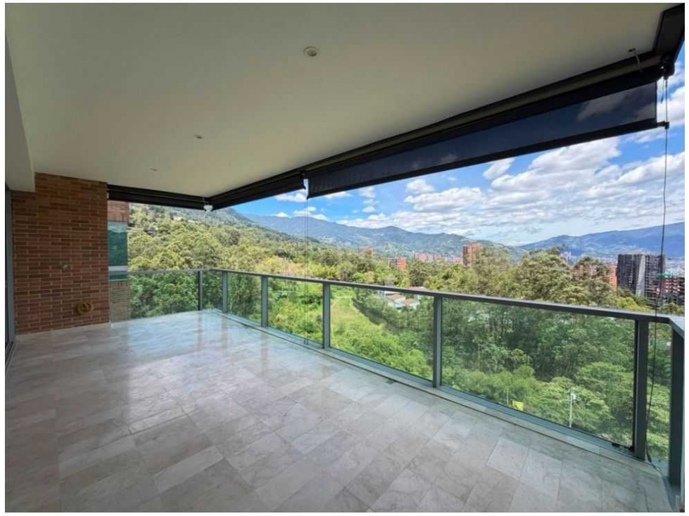 Venta moderno apartamento POBLADO - sector Duville, Cantagirone