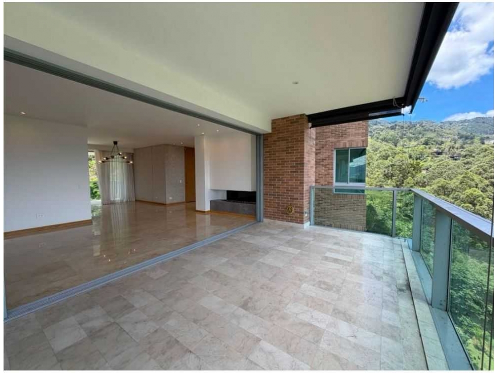 Venta moderno apartamento POBLADO - sector Duville, Cantagirone — foto 2