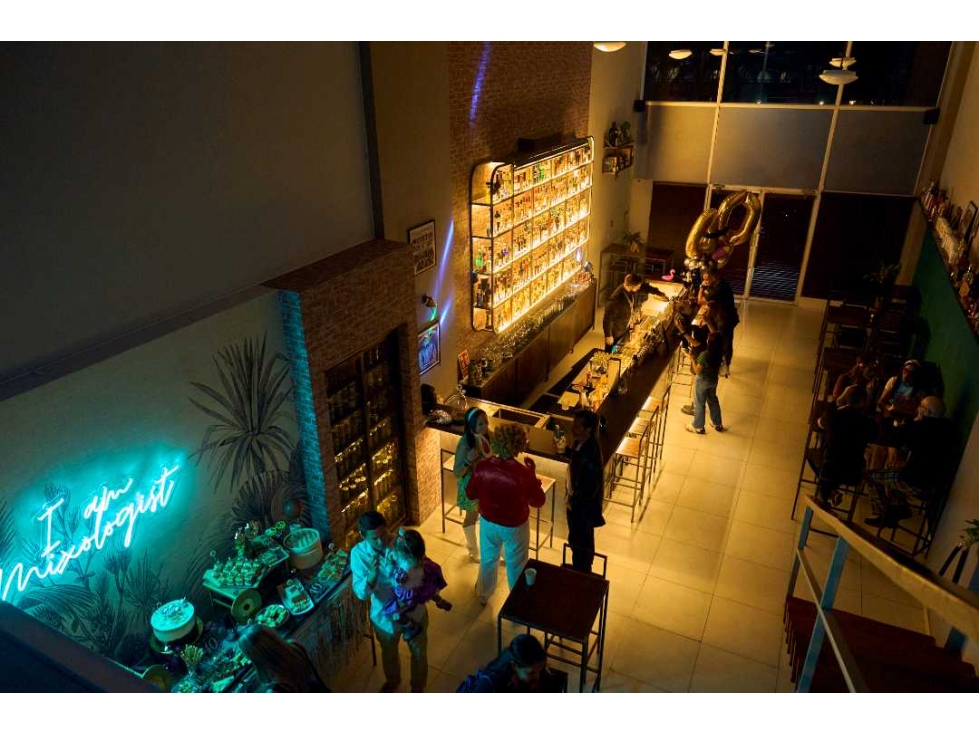 VENTA NEGOCIO EN BELLA VISTA CAFE Y BAR RESTAURANTE EQUIPADO NRR