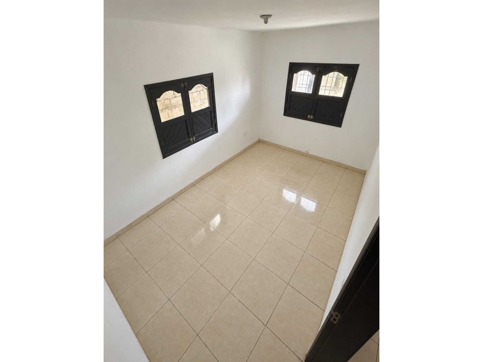 VENTA ÚNICAMENTE DE CONTADO Casa con apartamento en San Jose - 4