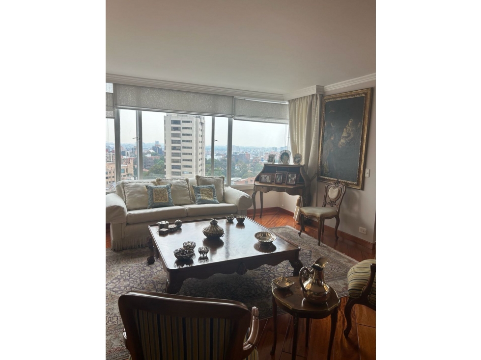 VENTA NOGAL APTO 300mts $2.500 M