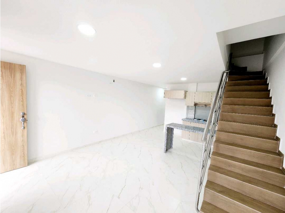 VENTA DE APARTAMENTO DUPLEX EN BARRIO MODELO — foto 3