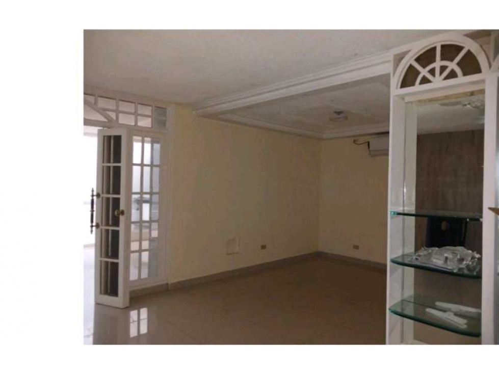 VENTA O ALQUILER DE APARTAMENTO AV. BALBOA - PH LA GAVIOTA 176M2 JP — foto 3
