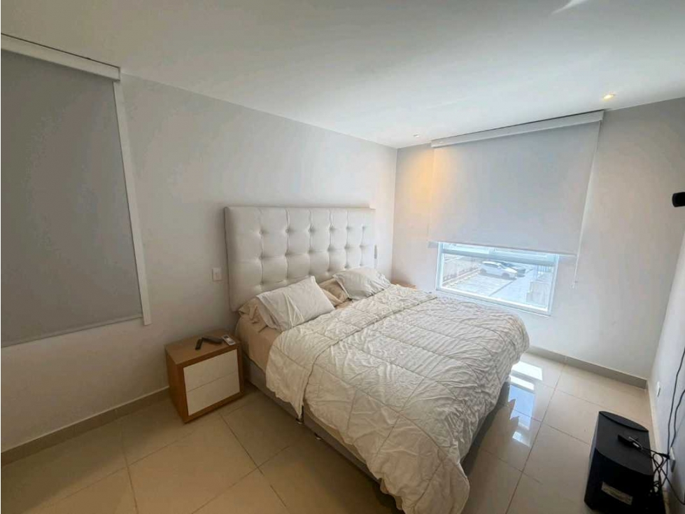 VENTA O ALQUILER DE APARTAMENTO EN LA CASTELLANA — foto 5