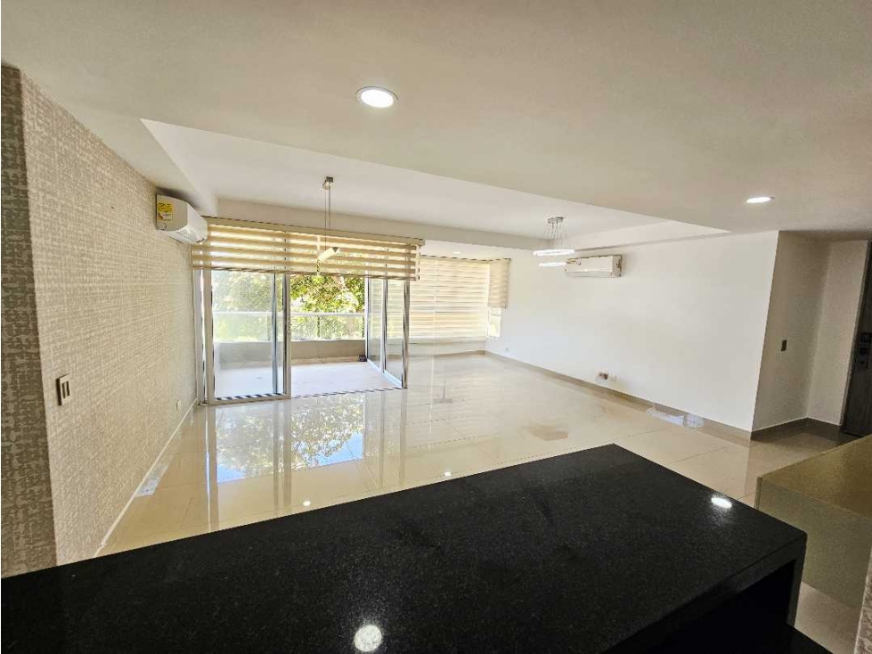 VENTA O ALQUILER DE APARTAMENTO EN LA CASTELLANA — foto 2