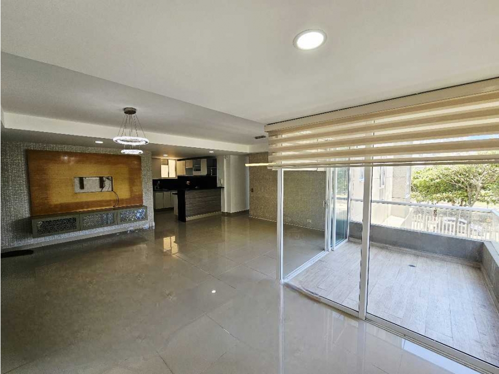 VENTA O ALQUILER DE APARTAMENTO EN LA CASTELLANA — foto 4