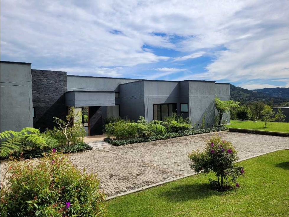 Venta o Alquiler de Casa Campestre en el Retiro sector Fizebad — foto 2