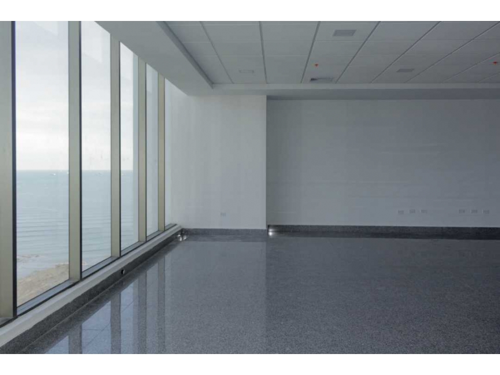Venta o alquiler de oficina de 108 mts/ Torre Bicsa — foto 6