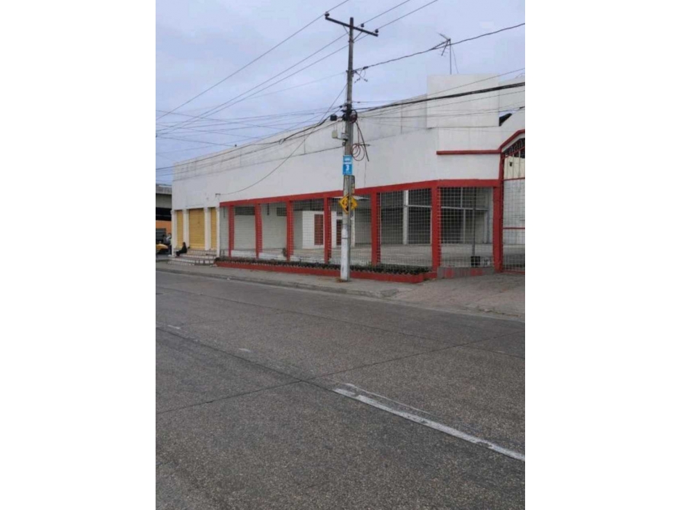 Venta o Alquiler de terreno frente al Mercado de las Esclusas